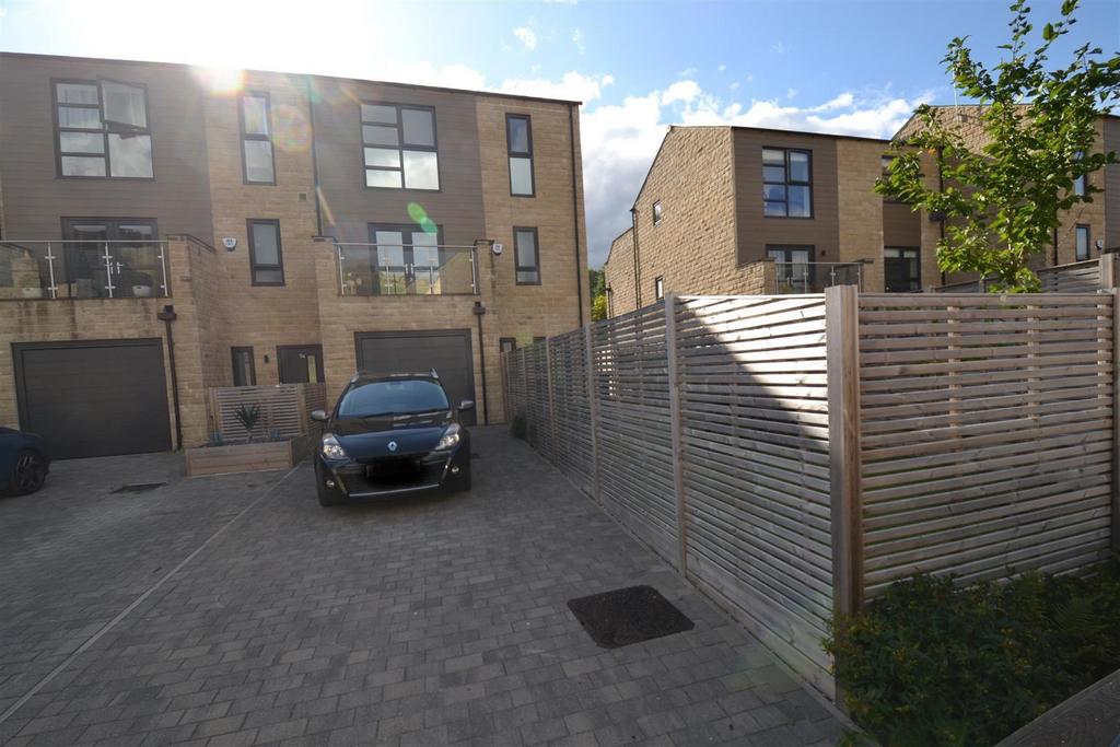 River View, Haworth, Keighley 3 bed townhouse £349,950