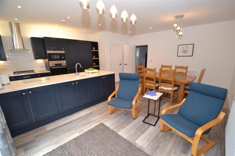72 River View, Haworth, Keighley, BD22 8SB
