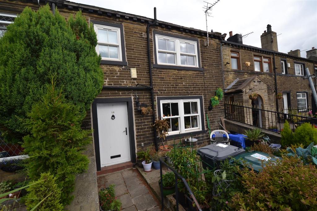 West End, Queensbury, Bradford 2 bed cottage £99,950