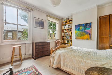 26 Paxton Road, London, W4 2QX