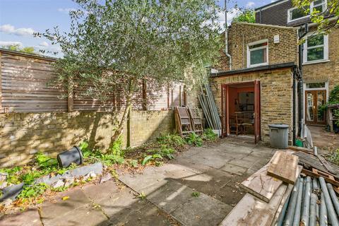 26 Paxton Road, London, W4 2QX