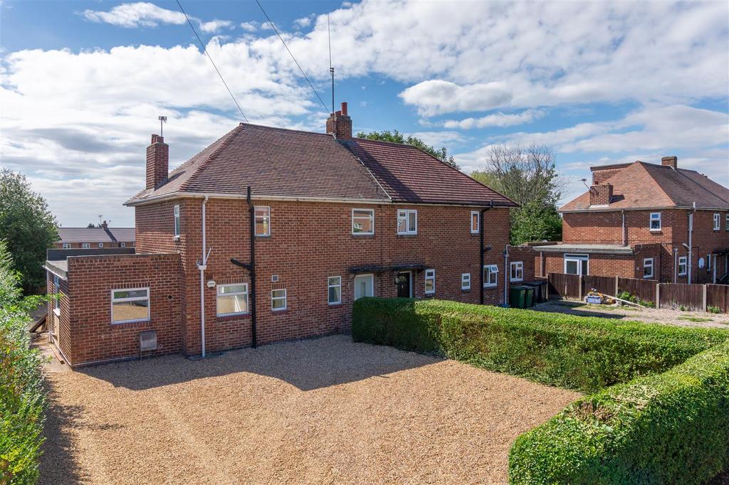Prestop Drive, AshbydelaZouch 3 bed semidetached house £1,150 pcm