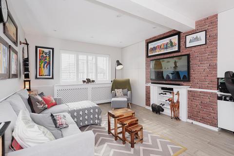 221a Fir Tree Road, Epsom, KT17 3LB
