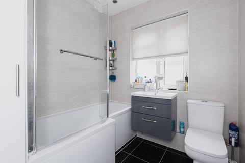 221a Fir Tree Road, Epsom, KT17 3LB