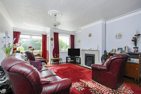 28 The Uplands, Bricket Wood, St Albans, AL2 3UW