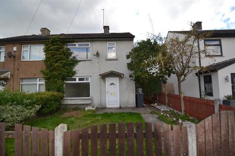 293 Broadstone Way, Bradford, BD4 0HA