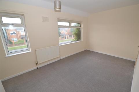 293 Broadstone Way, Bradford, BD4 0HA