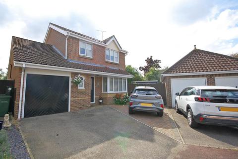 77 Pochard Way, Great Notley, Braintree, CM77 7WA
