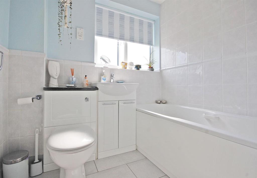 Bathroom.jpg