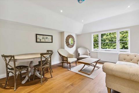 2 bedroom apartment to rent, Ennismore Gardens, Knightsbridge SW7