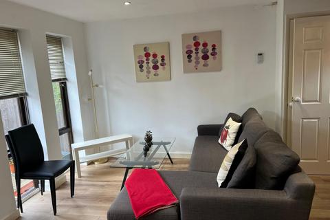 2 bedroom maisonette to rent, Wapping, Lime Close, London, E1W