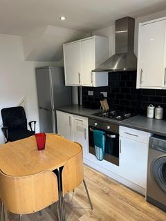 2 bedroom maisonette to rent, Wapping, Lime Close, London, E1W