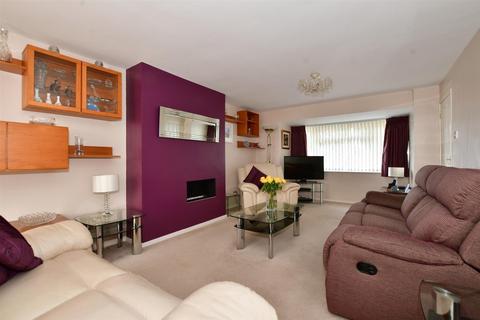 118 Long Walk, Epsom, KT18 5TU