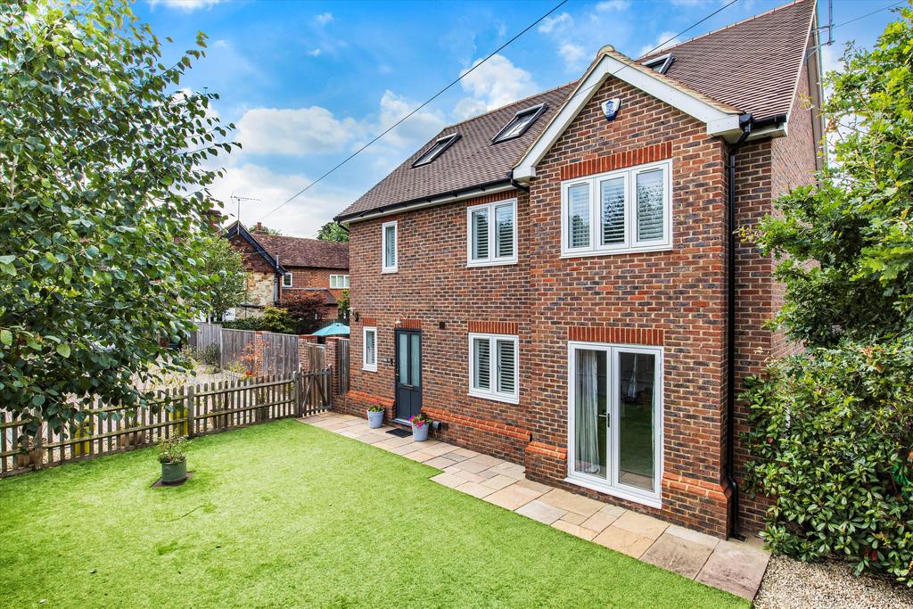 Weald Road, Sevenoaks, Kent, TN13 4 bed detached house for sale £