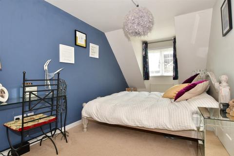 33 Barnes Way, Herne Bay, CT6 6RQ