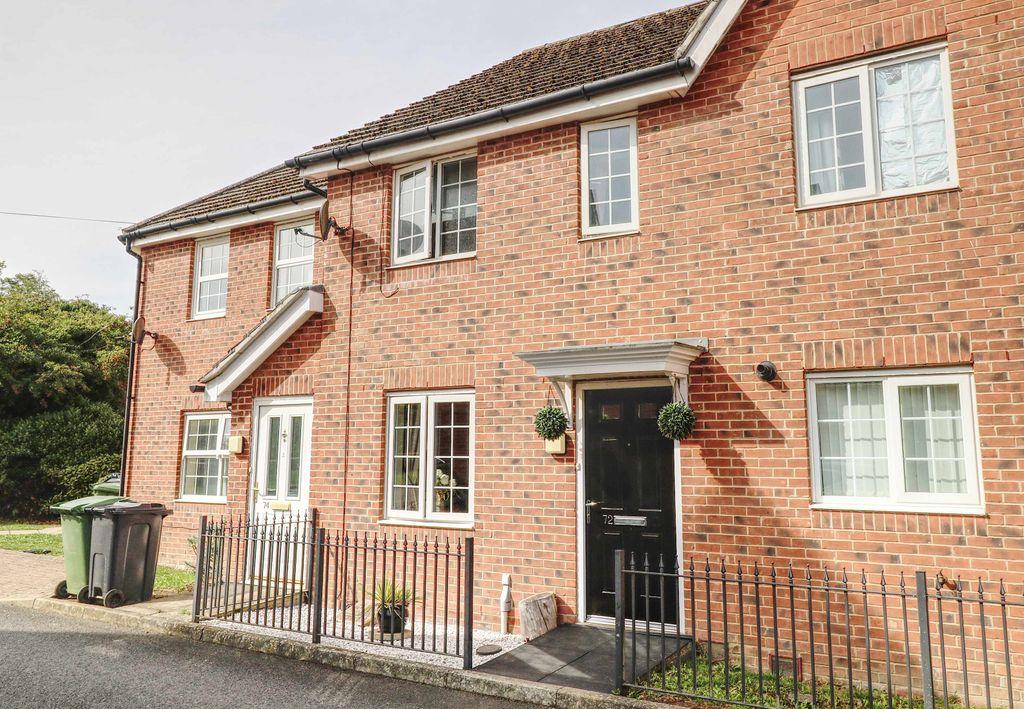 Highfield Avenue, Swaffham PE37 7PS 3 bed terraced house £210,000