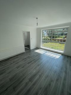 4 bedroom link detached house to rent, Half Edge Lane, Eccles, M30 9