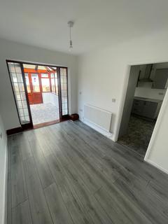 4 bedroom link detached house to rent, Half Edge Lane, Eccles, M30 9