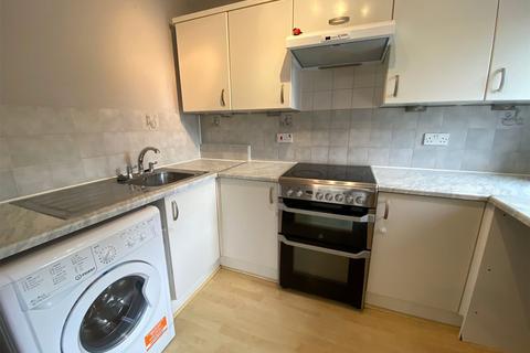 1 bedroom apartment to rent, Simmonds Close, Bracknell, Berkshire, RG42