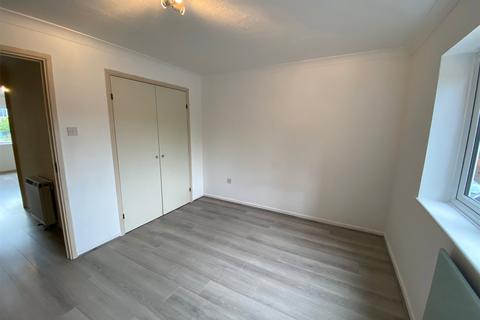 1 bedroom apartment to rent, Simmonds Close, Bracknell, Berkshire, RG42