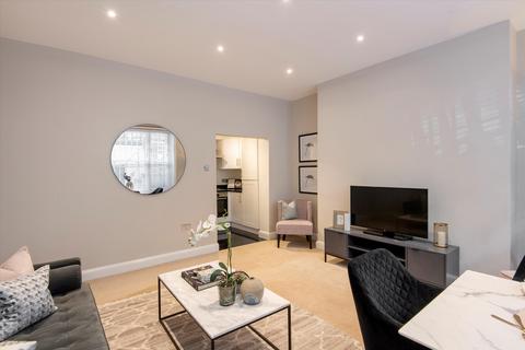 2 bedroom flat for sale, Clanricarde Gardens, London, W2