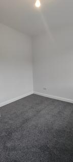 2 bedroom flat to rent, Wolverhampton Street, Dudley, West Midlands