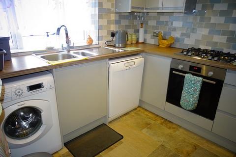 98 Kingston Crescent, Ashford, TW15 3NE