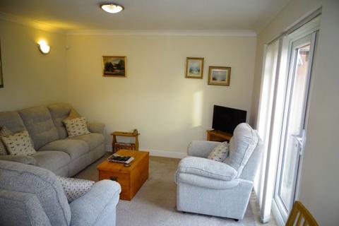 98 Kingston Crescent, Ashford, TW15 3NE