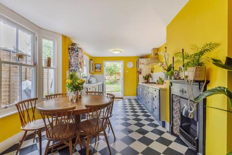 3 Gellatly Road, London, SE14 5TU