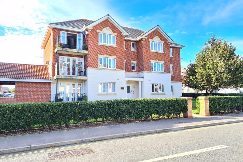 Heritage Way, Gosport PO12 2 bed flat to rent £875 pcm (£202 pw)