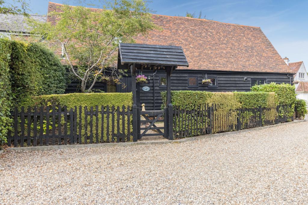 Bury Farm, Amersham 3 bed house £975,000