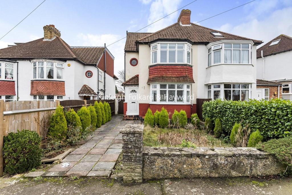 Cherry Tree Walk, West Wickham 4 bed semidetached house for sale £