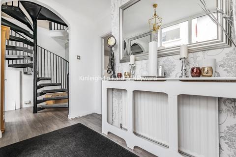 37 Cherry Tree Walk, West Wickham, BR4 9EE