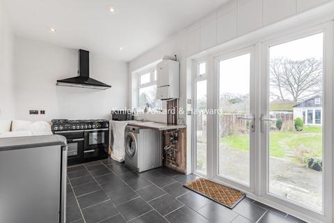 37 Cherry Tree Walk, West Wickham, BR4 9EE