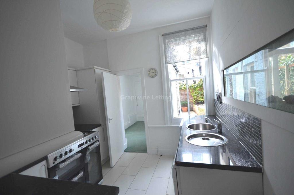 Brailsford Road, Brixton SW2 2 bed apartment £1,950 pcm (£450 pw)