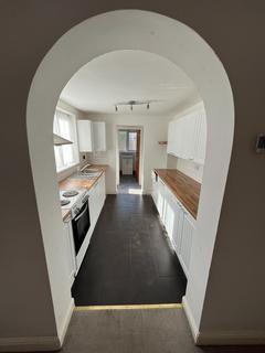 2 bedroom terraced house to rent, Milton Avenue, Margate, CT9