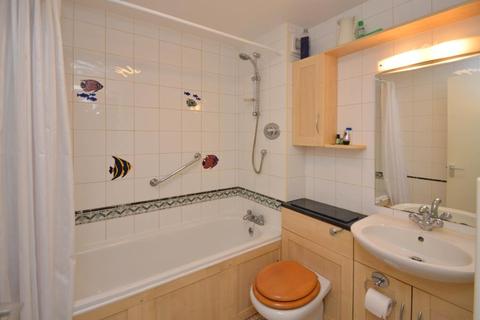 61 Fountain Gardens, Windsor, SL4 3SY