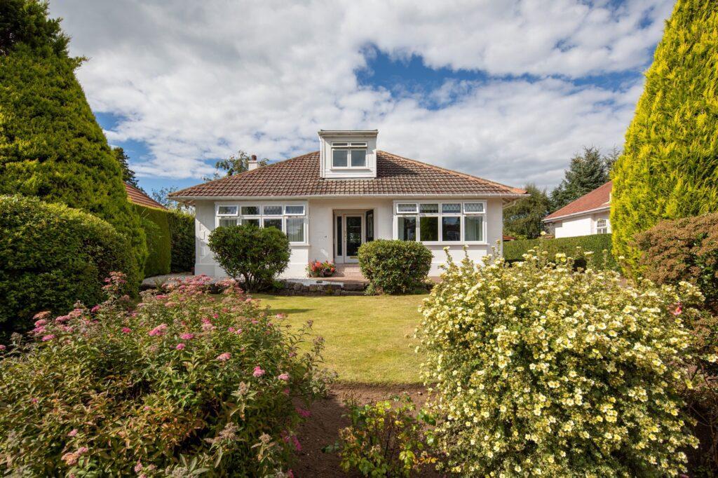 Hazelwood Avenue, Newton Mearns 3 bed detached bungalow £560,000