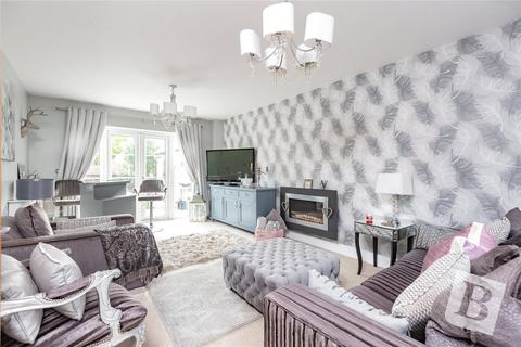 21 Shirebourn Vale, South Woodham Ferrers, Chelmsford, CM3 5ZX