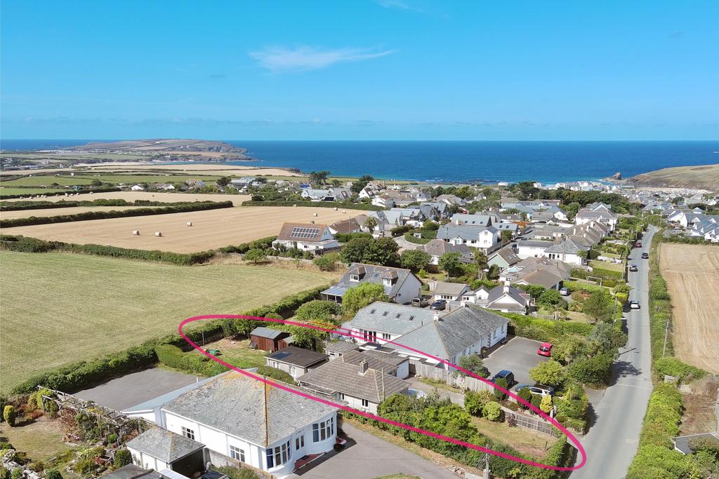 Trevone Road, Windmill PL28 3 bed detached bungalow £635,000