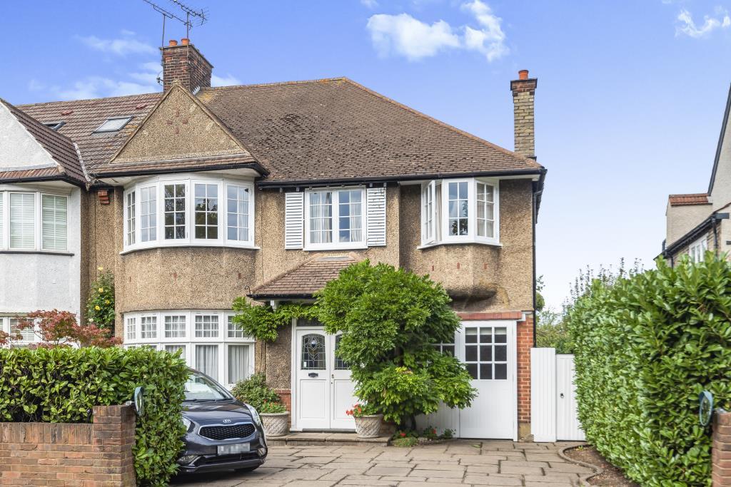 Finchley, London, N3 4 bed semidetached house for sale £1,300,000