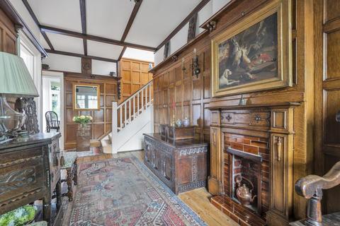 9 Manor View, London, N3 2ST