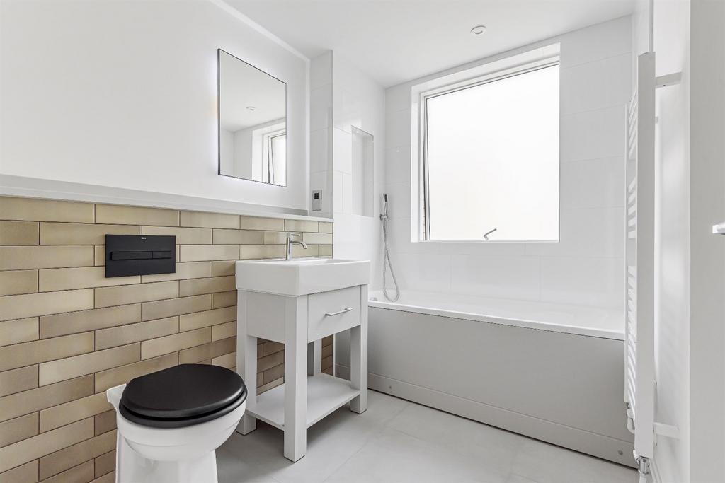 Family bathroom