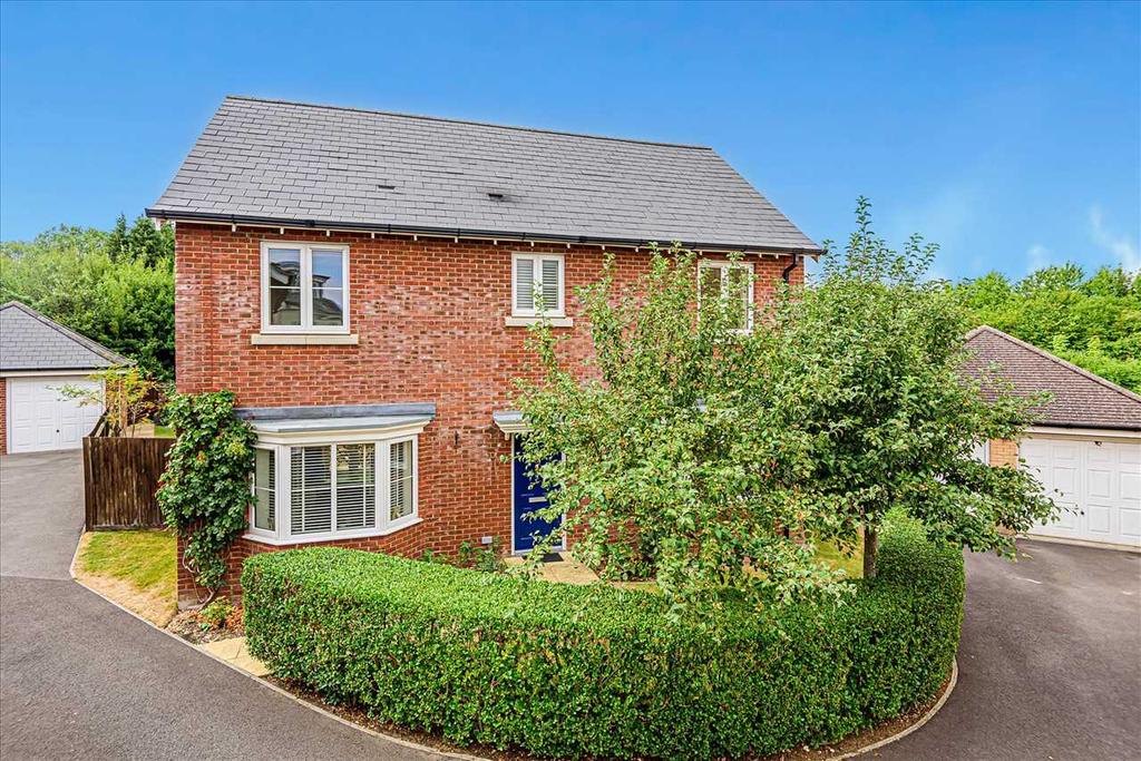 Boulter Road, Andover 4 bed property for sale £550,000