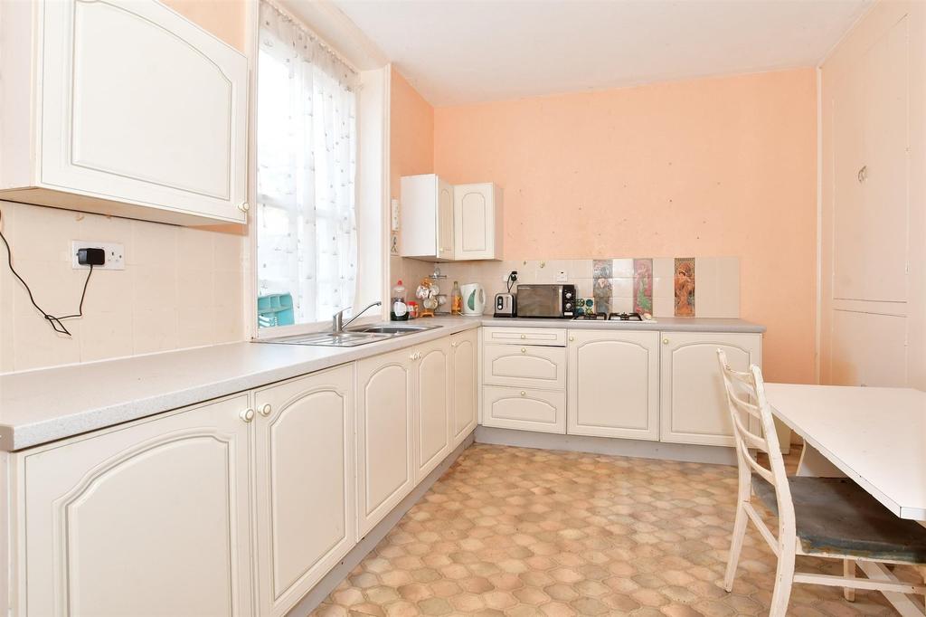 Kitchen/ Breakfast Room
