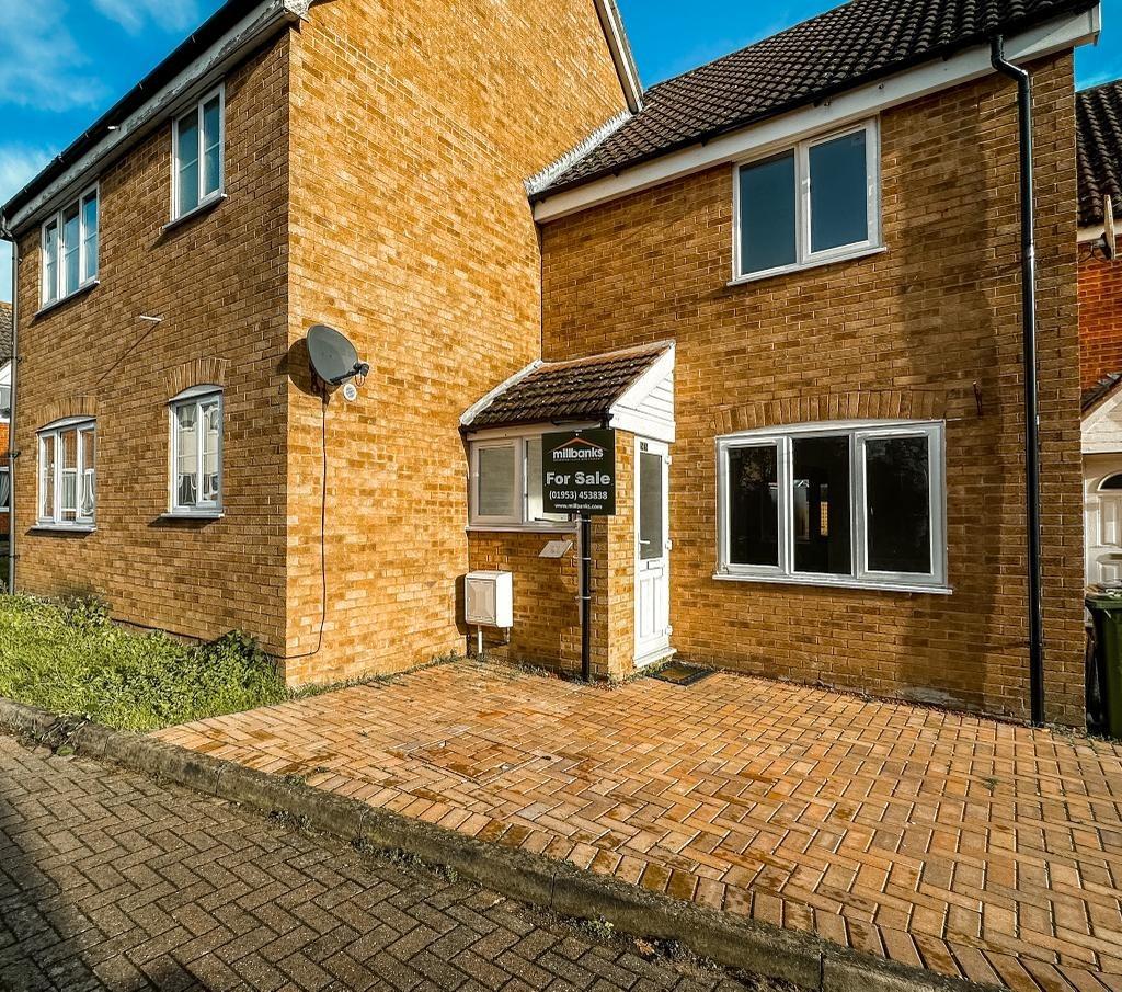 Thorpe Drive, Attleborough, NR17 3 bed terraced house £210,000