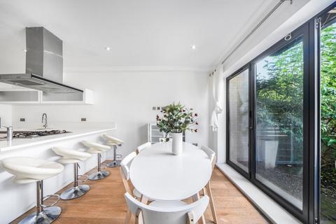 25a Tiller Road, London, E14 8PY