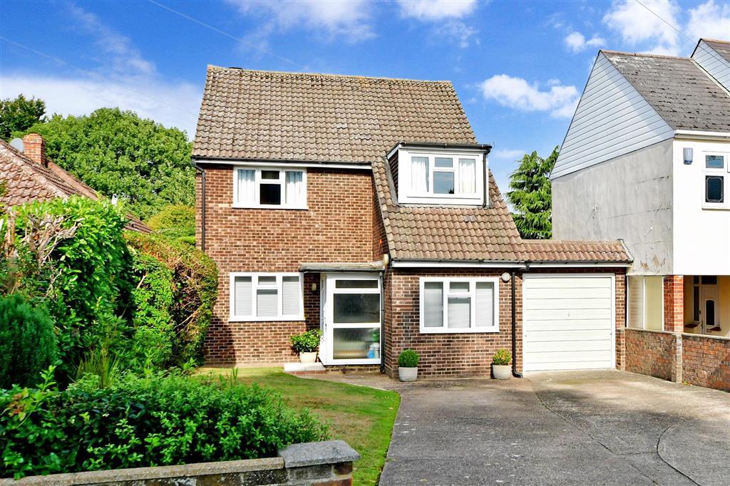 Bredhurst Road, Wigmore, Gillingham, Kent 3 bed detached house £625,000