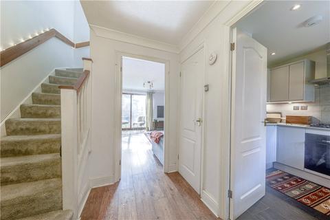 74 Cuthbert Gardens, London, SE25 6SS