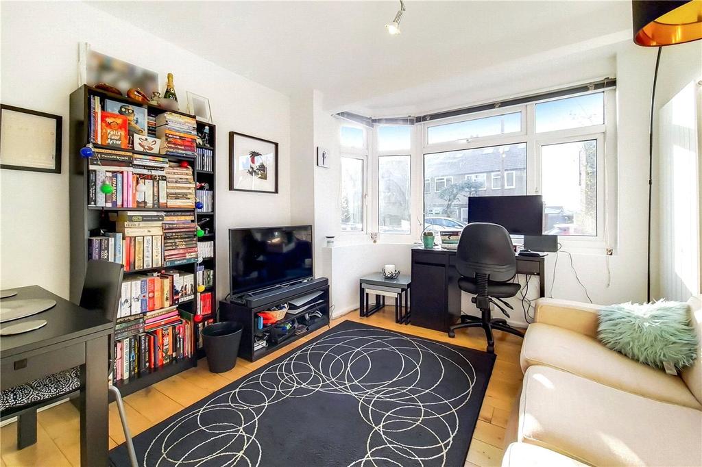 Alexandra Road, London, N10 2 bed apartment £400,000